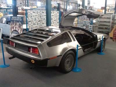 photo_401_delorean_dmc_12_rhd_2_86865_original.jpg